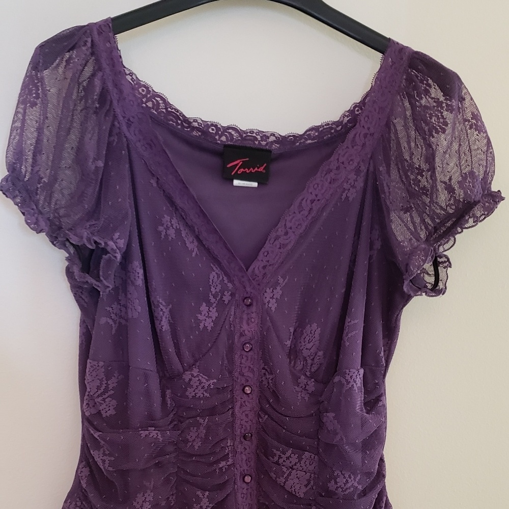 SOLD    Torrid Lace Peplum Top w/ Corset Styling